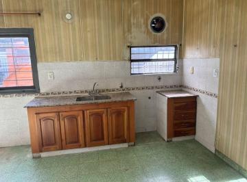 Casa de 4 ambientes, Merlo · Alquiler de Casa en Planta Alta - Merlo Sur (A 3 Cuadras del Colegio Almafuerte)