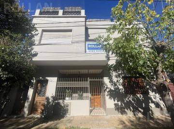 Departamento · 85m² · 4 Ambientes · PH de 4 Amb con Terraza y Balcon! en P. Alta! Venta Carapachay