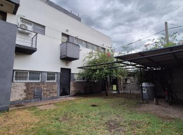 Casa · 205m² · 2 Dormitorios · 1 Cochera · Los 3 Mosqueteros! 3 Duplex Para Inversión!