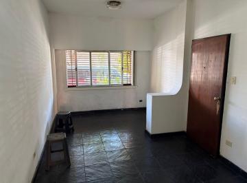 PH · 75m² · 2 Ambientes · Alquiler PH en Villa Urquiza - Uso Comercial o Profesional