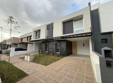 Casa · 125m² · 3 Dormitorios · Casa en Venta en Miradores 2 de Manantiales