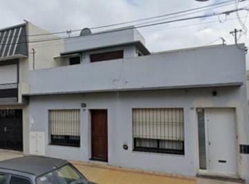 Departamento · 66m² · 4 Ambientes · 1 Cochera · Dpto Dos Dorm..