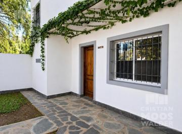 Casa · 120m² · 4 Ambientes · 3 Cocheras · Casa en Los Robles del Monarca Cuatro Ambientes. Apta Crédito