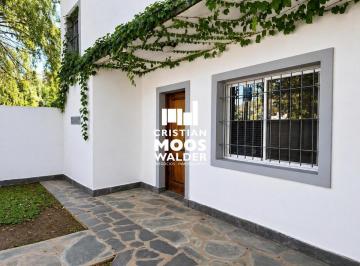 Casa · 120m² · 4 Ambientes · 3 Cocheras · Casa en Los Robles del Monarca Cuatro Ambientes. Apta Crédito