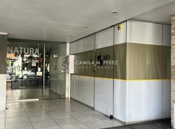 Local comercial · 60m² · 1 Cochera · Local con Cochera y Baulera