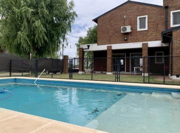 Casa · 146m² · 4 Ambientes · 1 Cochera · Venta Casa de 2 Dorm. Mas Comodín con Pielta - Tierra de Sueños 2, Roldan