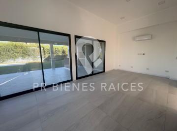 Casa · 190m² · 4 Ambientes · Casa - Lagos de Canning
