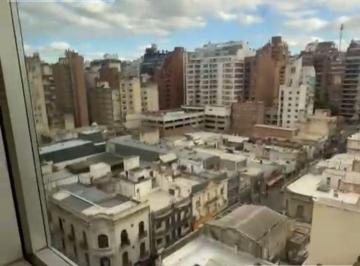 Oficina comercial · 70m² · 1 Ambiente · Torre Garden Piso Alto Excelente Vista!