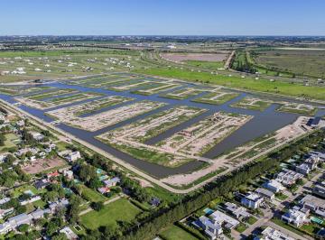 Terreno · 500m² · Lote en Venta en Funes Lakes - Isla I Lote 56
