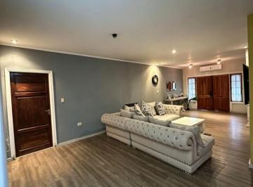 Casa de 11 ambientes, Córdoba · Espectacular Casa en Venta Premium en Barrio Juniors