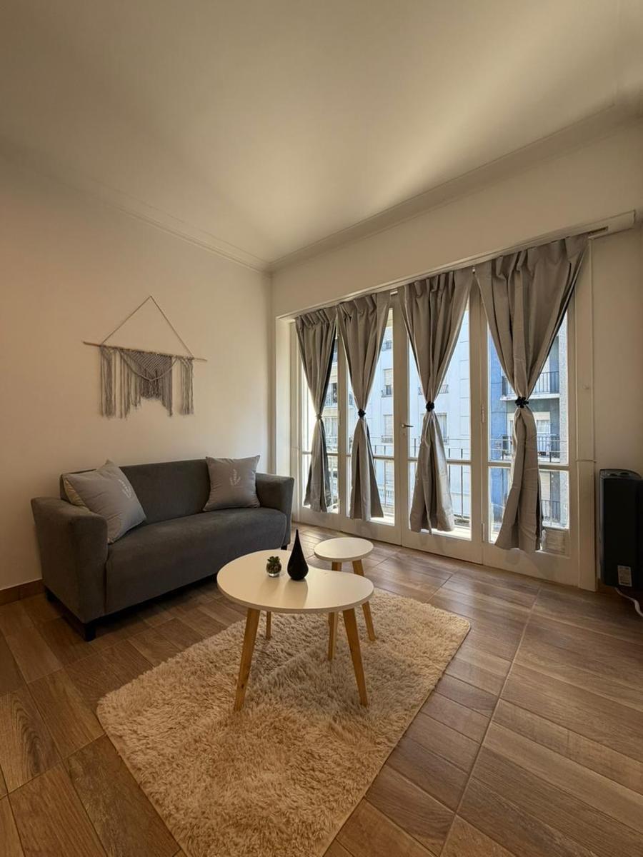 Descubrí este acogedor departamento de 2 ambientes, ideal para quienes buscan confort, luz natural y una ubicación estratégica.