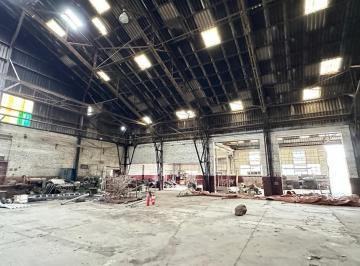 Depósito · 5000m² · Alquiler Deposito 6500 m Aprox con Playa de Maniobras. Quilmes Exc Ubicacion