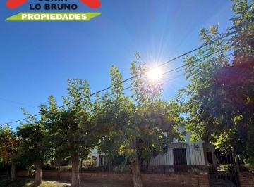 Quinta vacacional de 4 ambientes, Moreno · Hermosa Casa Quinta en Venta - Paso del Rey Norte, Sobre Tres Parcelas, Sup. Tolal de 1.036 m².