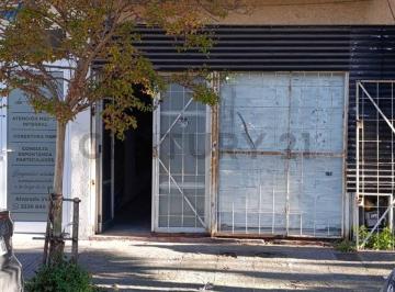 Local comercial · 74m² · Venta Local Al Frente Barrio San José