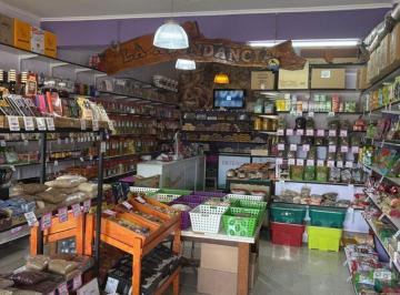 Fondo de comercio · 50m² · 1 Ambiente · Venta de Fondo de Comercio, Dietética