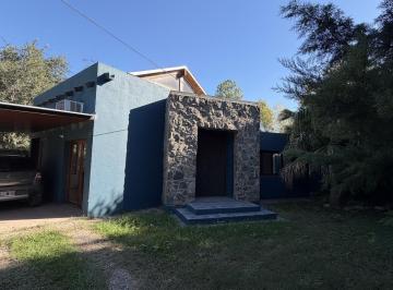 Casa · 300m² · 5 Ambientes · 1 Cochera · Venta – Dúplex de 3 Dorm. con Pileta en Housing Cerrado en Argüello