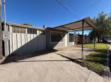 Casa · 100m² · 4 Ambientes · 1 Cochera · Venta Casa 3 Dorm. con Cochera y Patio con Parrillero