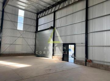 Bodega-Galpón · 537m² · Galpón en Alquiler en Moreno