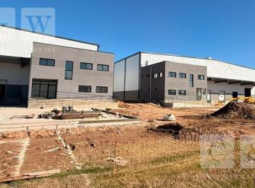 Bodega-Galpón · 9320m² · Excelente Nave Logística/industrial a Estrenar en Parque Industrial