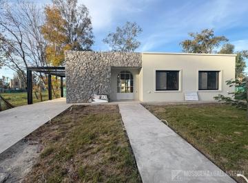 Casa · 163m² · 5 Ambientes · 3 Cocheras · Casa en Santa Sofia