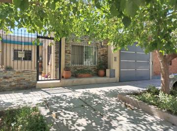 Casa · 160m² · 5 Ambientes · 1 Cochera · Venta Casa Barrio Parque Universitario, Lujan de Cuyo