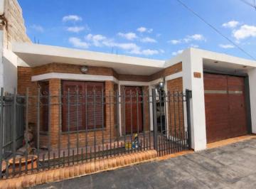 Casa de 4 ambientes, Córdoba · Casa Venta Apta Crédito