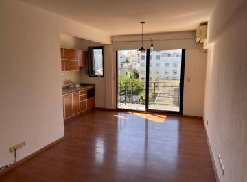 Departamento de 1 ambiente, Parque Centenario · Monoambiente Soleado. Cochera. Apto Profesional.