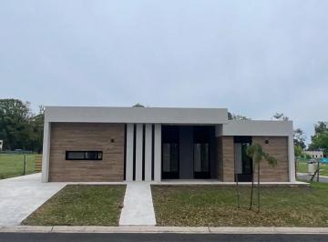 Casa · 141m² · 4 Ambientes · Casa en Venta a Estrenar en 1 Planta, santa Sofía, Pilar del Este