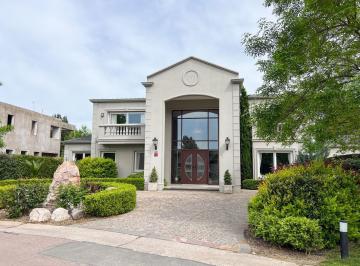 frente · Casa Chalet en Venta en Bahia Blanca, Resto de La Provincia, Buenos Aires