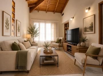 Casa · 168m² · 7 Ambientes · 2 Cocheras · Casa Chalet en Venta en Bahia Blanca, Resto de La Provincia, Buenos Aires