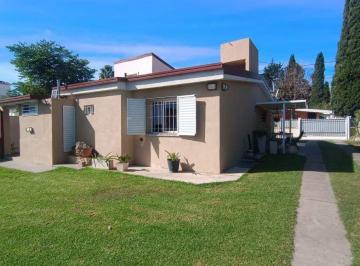 Casa · 231m² · 4 Ambientes · 1 Cochera · Casa en Venta en Villa Carlos Paz, Punilla, Córdoba