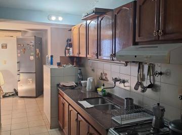 Casa · 166m² · 4 Ambientes · 1 Cochera · Casa Chalet en Venta en San Pablo, Córdoba