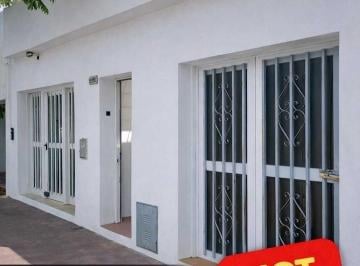 Casa · 141m² · 6 Ambientes · 1 Cochera · Casa en Venta en Alberdi, Córdoba