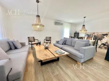 Casa · 253m² · 6 Ambientes · 1 Cochera · Casa en Venta en Los Castores, Nordelta, Tigre