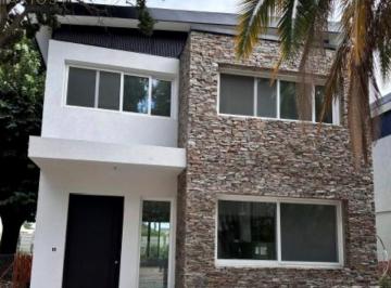 Casa · 170m² · 4 Ambientes · Casa en Venta en General Pacheco, Tigre, G. B. a. Zona Norte