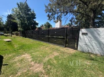 Quinta vacacional · 130m² · 4 Ambientes · 2 Cocheras · Casa Quinta en Venta en Benavidez, Tigre, G. B. a. Zona Norte