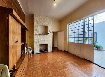 PH · 60m² · 3 Ambientes · Departamento de Pasillo 1 Dormitorio y Comodín con Patio y Terraza, Barrio Martin, Rosario