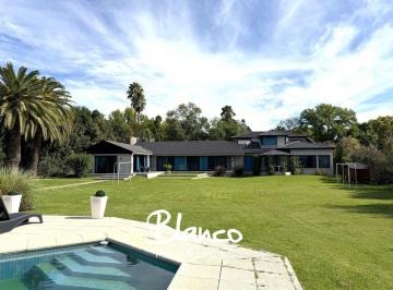 Casa · 800m² · 6 Ambientes · 2 Cocheras · Casa en Venta en Highland Park Cc, Pilar, G. B. a. Zona Norte