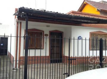 Casa · 60m² · 3 Ambientes · 1 Cochera · Casa - Jose Marmol
