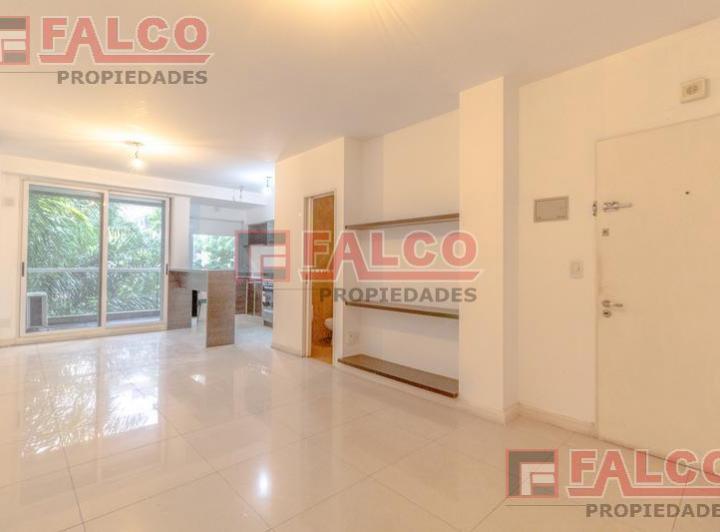 Moderno 2 Ambientes con Balcon a La Calle en Centenera 800
