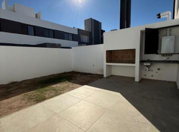 Departamento · 100m² · 3 Dormitorios · 2 Cocheras · Alquilo Duplex de 3 Dorm. a Estrenar en Quebrada de Manantiales