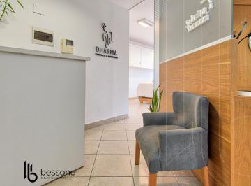 Oficina comercial · 48m² · 2 Ambientes · Oficina en Edificio Moderno – Zona Güemes / Paseo Aldrey