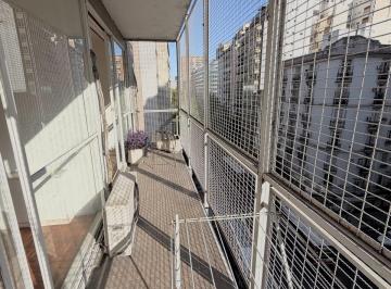 Departamento · 57m² · 3 Ambientes · Venta Departamento 3 Ambientes en Recoleta – Austria y Av Santa Fe Balcón Sol