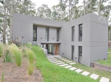 Foto Principal · Casa Venta Barrio Costa Esmeralda - Deportiva 2 - 4 Dorm. - #id 9561