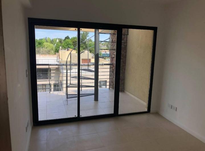 Departamento · 50m² · 2 Ambientes · 1 Cochera