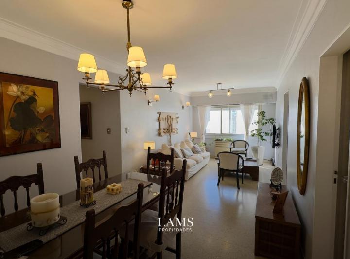 Departamento · 75m² · 4 Ambientes