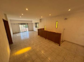Casa · 125m² · 3 Ambientes · 1 Cochera · Amado Nervo 1237 1° Piso con Garage S/ Expensas