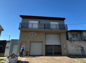 Casa · 125m² · 3 Ambientes · 1 Cochera · Departamento 3 Ambientes con Garage en Boulogne