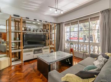 Living · Venta Depto Piso 5 Ambientes 106 m² con Dependencia y Cochera en Recoleta