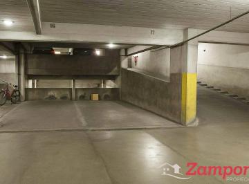 Garage · 11m² · Venta de Cochera Fija Cubierta Vicente Lopez Libertador